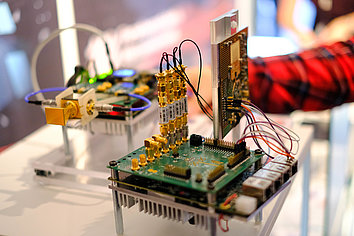 Die zukünftigen drahtlosen 5G-Netzwerke sollen eine präzise Positionierung ermöglichen - 