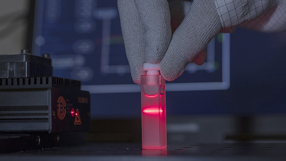 SERDS measurement system based on the dual-wavelength diode laser