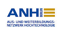 Logo des Aus- und Weiterbildungsnetzwerks Hochtechnologie ANH Berlin. Die Abkürzung "ANH" ist in blauer Schrift hervorgehoben, darunter steht der vollständige Name in größerer Schrift.