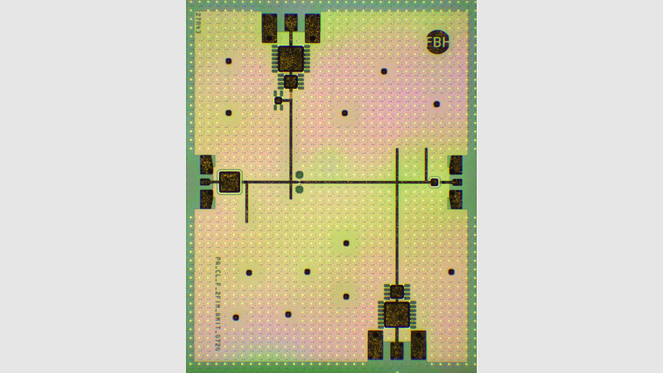 Fig. 1. Chip photo of a fabricated InP class-F-like W-band PA; area: 1.3 x 1.6 sq mm.