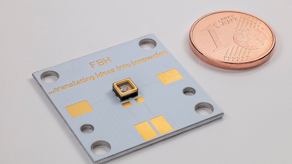 UV-LED-Chip on aluminum-core-PCB