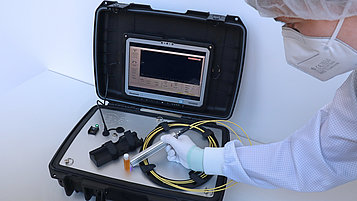 Mobile Raman system for on-site measurements on selected substances that can be used without a spectrometer
