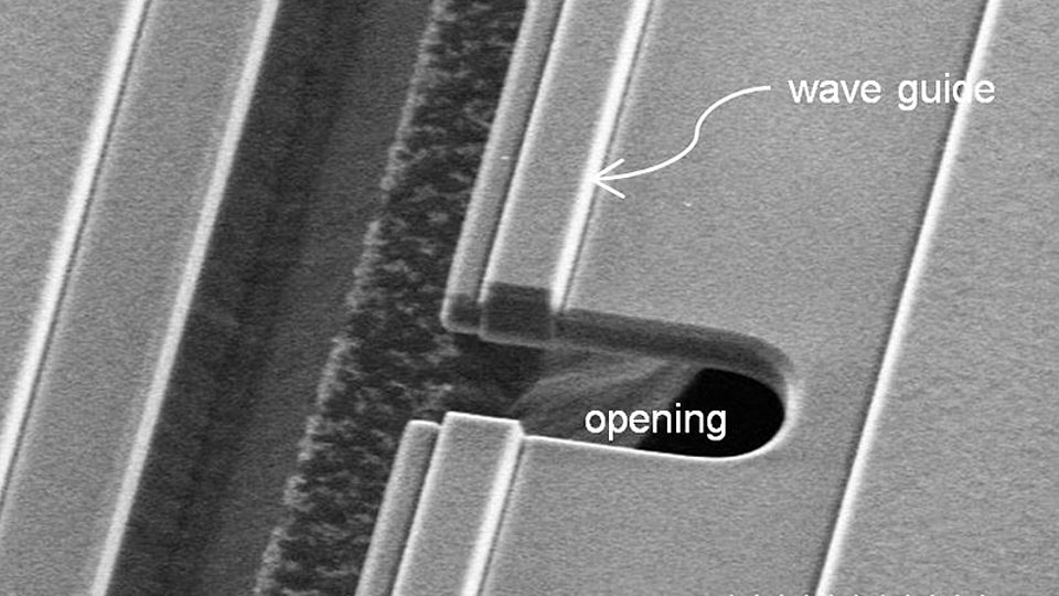 waveguide with intermittent section
