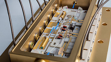 Robustes, mikrointegriertes Lasermodul für die von DLR und NASA betriebene Forschungsanlage BECCAL (Bose-Einstein Condensate – Cold Atom Laboratory