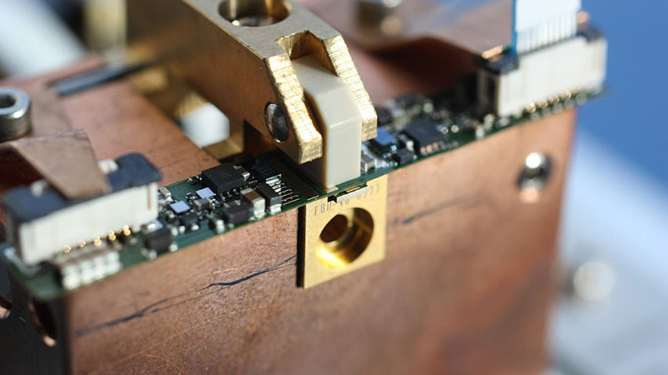 Laserdiode mit integrierter GaN-Ansteuerung 
