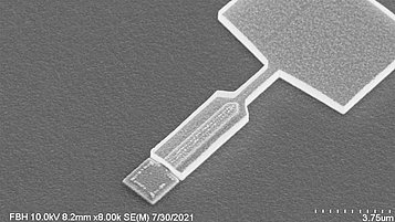 SEM image showing processed HBT with 300 nm emitter size decreased from the standard 500 nm node.