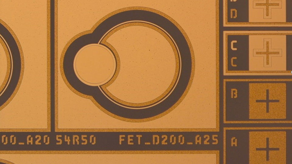 SEM viewgraph of a circular MISFET