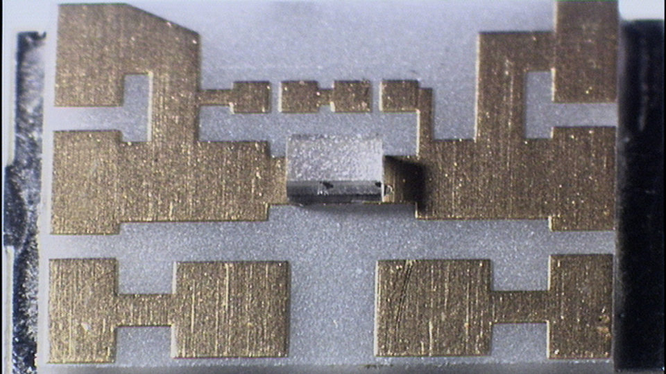 UV-B LED mounting