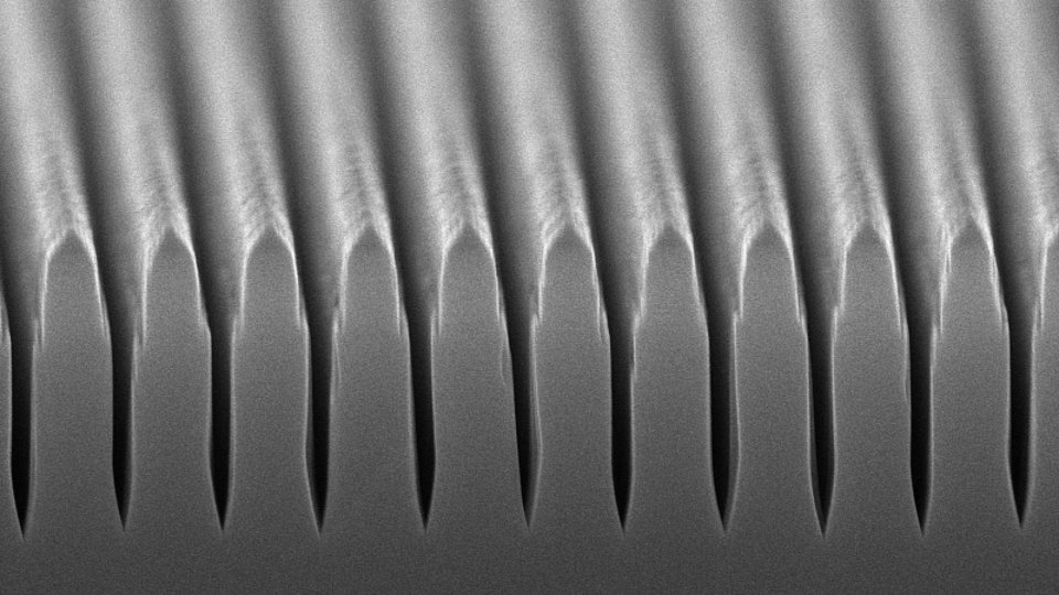Bragg-Gitter niedriger Ordnung